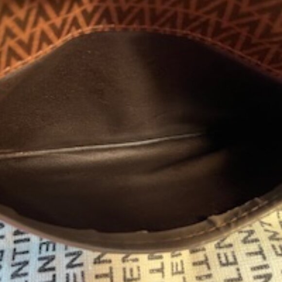 MARIO VALENTINO, AUTHENTIC EUC V LOGO PVC LEATHER CLUTCH HANDBAG - Picture 7 of 10